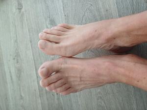 Fetichisme pieds feminins et masculins